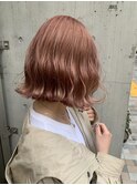 サーモンピンク