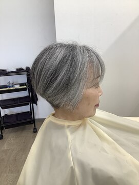 バンビ 大矢野店( Bambi) ショートボブ