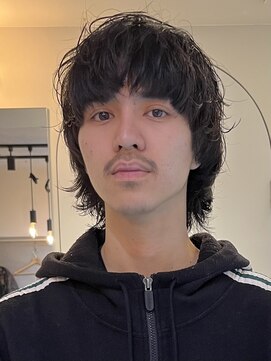 テクネ 天神大名(techne) 天神大名シャドウパーマスパイラルパーマメンズマッシュウルフ