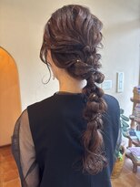 ピケ(pique)&nbsp;編み下ろし/お呼ばれヘア/ポニーテール