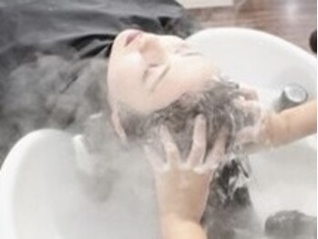 ジジ(jiji)の写真/ヘッドスパクーポンを多数ご用意♪乾燥が気になる方はもちろん、頭皮のお悩みがある方にもおすすめです◎