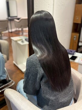 エルサザビューティー 神戸三宮(Elsa the beauty) 弱酸性縮毛矯正/艶髪/レイヤーカット/水素トリートメント