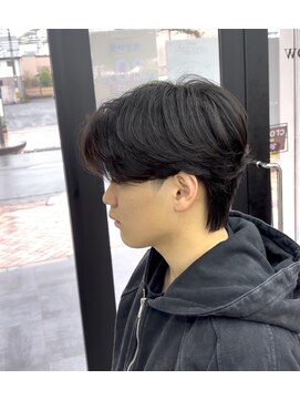 ザ クロー(THE CROW) 曲がる縮毛矯正毛流れセンターパートニュアンスパーマ