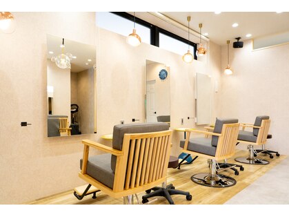 アグ ヘアー ティエル 米原店(Agu hair tiele)の写真