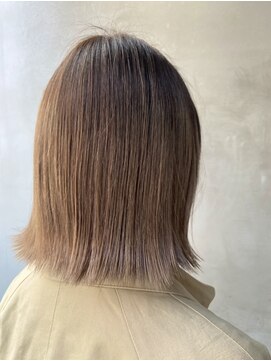 エムプラス 二子玉川(Mplus) ホワイトベージュ/ハイトーン