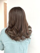 ソルドット バイ オハナ(sol.by ohana)&nbsp;30代40代５０代女性白髪ぼかしハイライトスタイル　レイヤー