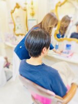 美容室 ティンカーベル ショートヘア