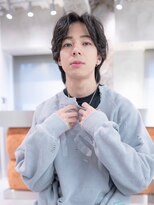 イオ 本厚木(io)&nbsp;波巻きツイストパーマセンターパートアッシュブラック束感