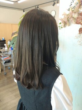 アンリ(ANRI) 柔らかいオリーブベージュ