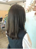 柔らかいオリーブベージュ