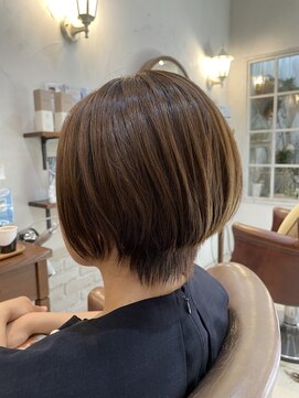 ヴィアンカ(Vianca) 大人ショートボブ