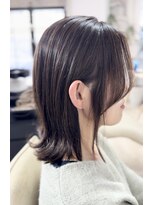エメ(aimer)&nbsp;ミディアムレイヤーカット/白髪ぼかし/弘前市