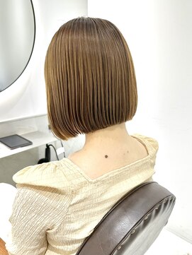 エン バイ ユアーズヘア 銀座店(eN° by youres hair) 前下がりボブ タッセルボブ 髪質改善縮毛矯正 くすみベージュ