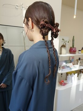 チーカ(chica) ツインカチモリヘアセット