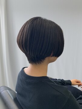 ガールズ前下がりショートボブ