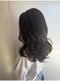 大人ガーリー ダークアッシュ ミディアムレイヤーカット