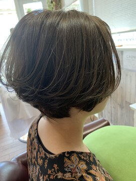 グットゥ ヘアアンドスペース(goutte hair&space) ハンサムショート