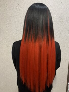 ディー エメ(D-aimer-) 黒×赤のツートーン