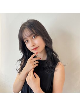 キッカ(kicca) 【kicca】ダークシアーカラー×シースルーバング