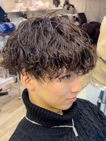 波巻きパーマツイストスパイラルパーマツーブロックマッシュ