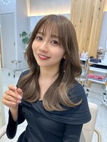 アフロートリノ(AFLOAT Leino)&nbsp;大人かわいいレイヤーカット　くびれヘア　似合わせ顔まわり