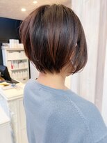 キャアリー(Caary)&nbsp;福山キャアリー小顔補正立体カットショートヘア　ショートボブ