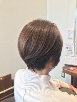 プランタン ラヴィ(printemps LaVie)の写真/白髪をしっかりカバーしながら、透明感やツヤ感をプラス☆ダメージを最小限に抑えた施術でツヤ髪に♪