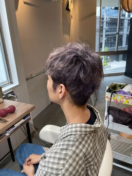 エン(En,) スッキリメンズカット◎ダブルブリーチで透け感カラー