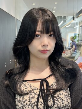 ロンドシエル 横浜(Lond ciel) ブリーチなしレイヤーカット顔周り前髪韓国ミディアムロング横浜