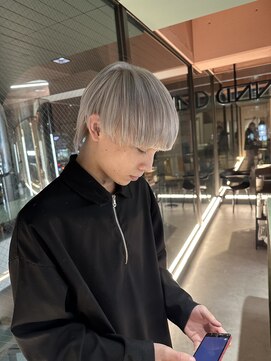 ロンドウェグ(RONND weg) 柔らかいホワイトシルバー