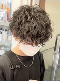 原宿ゆるめ波巻きスパイラルパーマメンズカットラウンドマッシュ