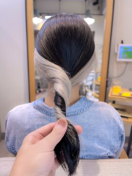 リノショアーズ 日本大通り店(RINOSHORES) "横浜日本大通り"『落ち着いた都会の色を纏う大人洗練スタイル