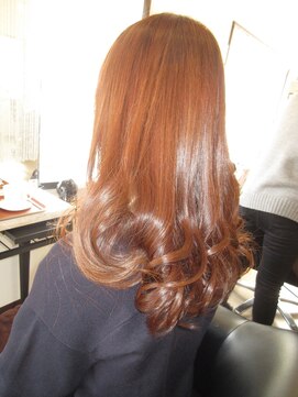 コア フィール ア デイ(COIFFURE A DAY) 【見附今町M3D】潤いロングカール