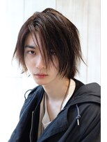 ネイビー(NAVY)&nbsp;立体感カラー ハイライト ポイントブリーチ 雰囲気ミディアム