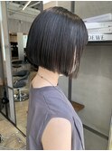 透明感カラー・まとまるボブ