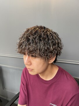 メンズ ラピス 横浜店(Men’sLapis) 波巻きパーマ＋ハイライト