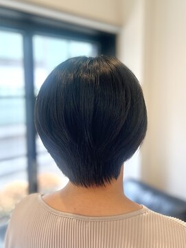 ラバーゼ(La'Base) ショートボブ