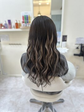 クラナ(clana) エクステでコントラストハイライト