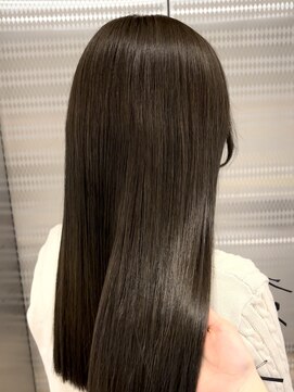 シェノン フェム 名古屋 名駅店(CHAINON×FeM#) 透明感◎/大人かわいい/艶髪/名古屋/髪質改善/レイヤーカット