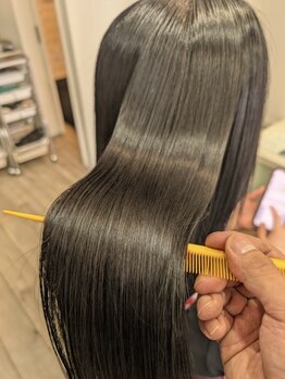  ★地毛のような柔らかさ★ダメージを抑えて自然にまとまるストレート