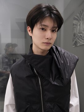 イリ(iLi) 【iLi×REN】シースルーマッシュ/センターパート《立川》