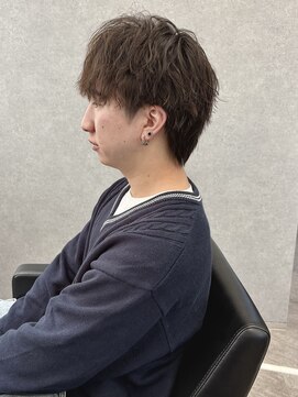 リオールバイニアウ(RE:ALL by Niau) MEN’S HAIR/波巻ツイストスパイラル/フェザーパーマ/太田