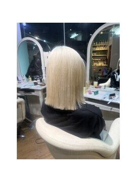 ミラシィ 稲毛(Mirashy) ホワイトブロンド