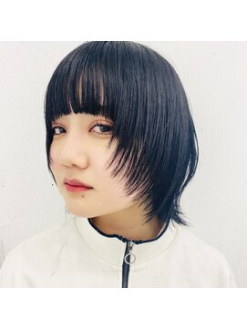 クク(QUQU) 小顔マッシュウルフ