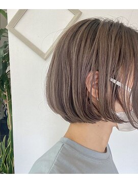 ヘアラウンジ キッサコ(HAIR LOUNGE Kiss A Co.) 前下がりボブ×チャコールグレー