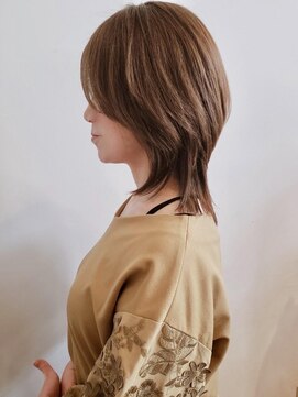 トップヘアー ガーデンヴィラ 安城(Garden Villa) 軽やかウルフレイヤーミディアム/レイヤーロング/ことりベージュ