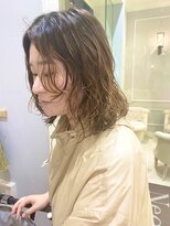 結ぶ時もおしゃれに見えるパーマスタイル