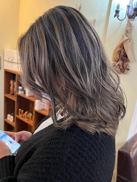 ウル(Ulu) #コントラストバレイヤージュ