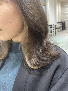 ルシール バイ アリア(Lucir by aria) イヤリングベージュカラー♪