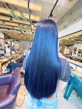トゥルース 獨協大学前店(Hair&Make TRUTH) 艶感ブルーブラック